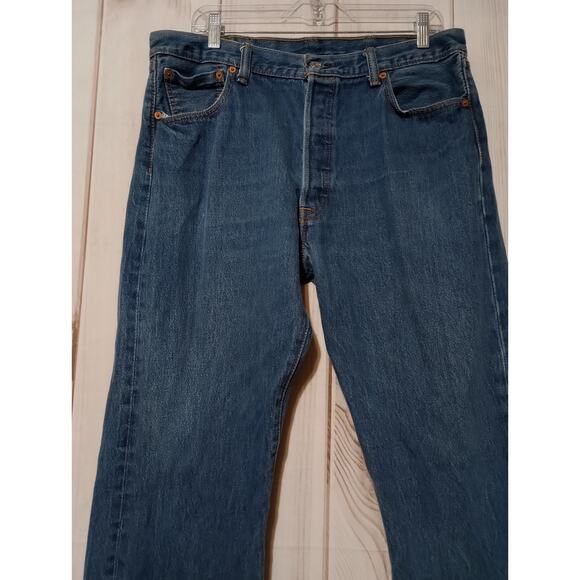 Levi's Jeans Men's 38 32 501 Button Fly Straight Leg - Picture 3 of 8